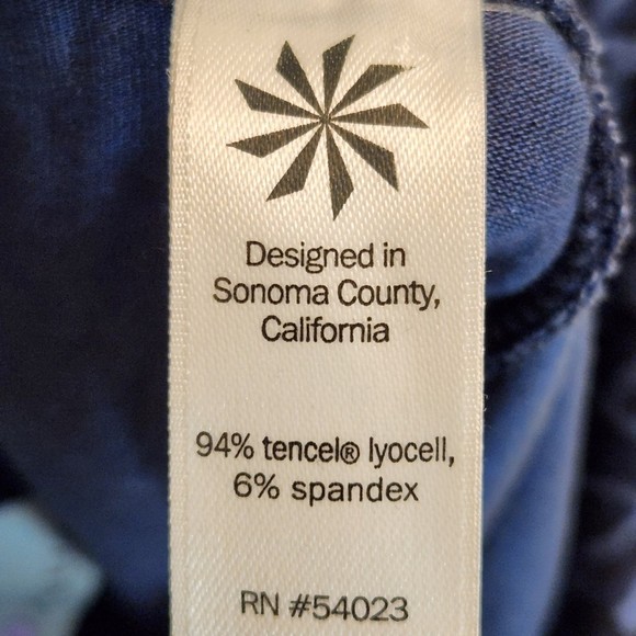 Athleta Blue Woman’s Printed Seaside Foldover Classic Skirt Size Medium - Picture 5 of 5